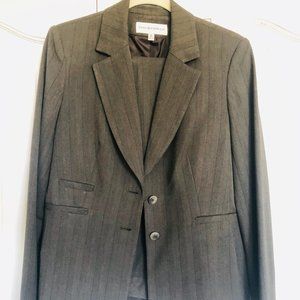 Women's Business Pant Suit